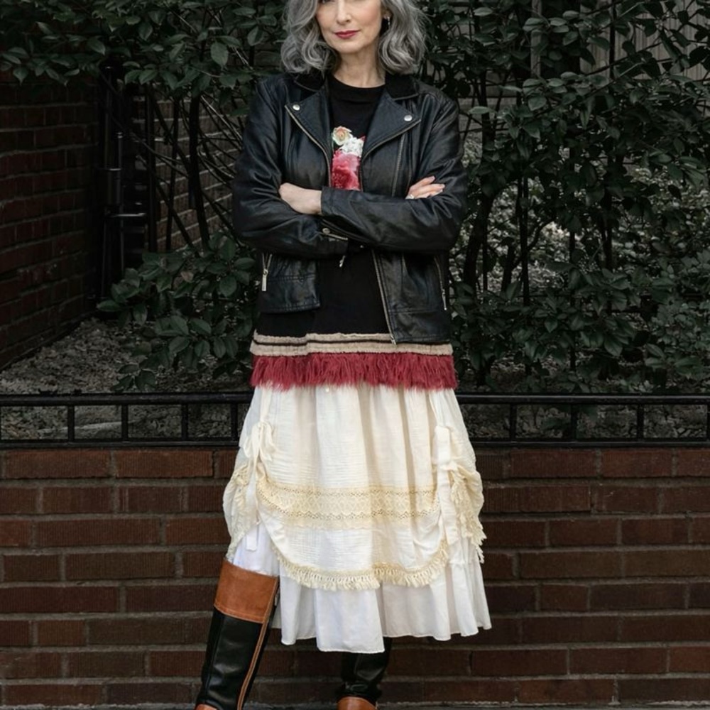 Elegant Western Cream Skirt - Picture 2 of 16